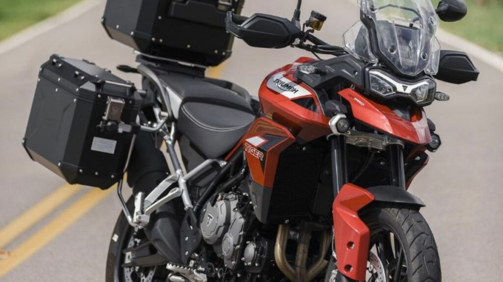 Triumph Tiger 900 2022 frente