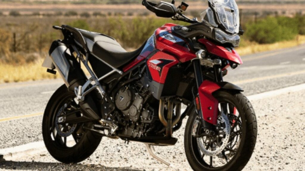 Triumph Tiger 900 2022 lateral direita