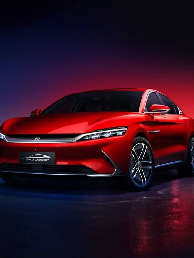 Carro BYD Han 2023 na cor vermelha