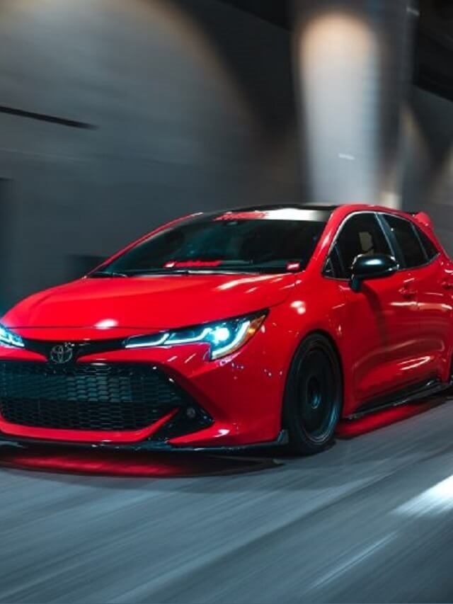 Corolla GR 2023 na cor vermelha