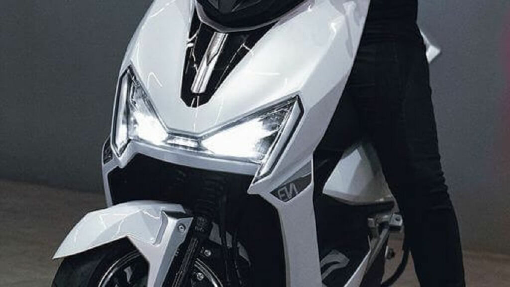 Novos faróis da EV1 Sport 2022