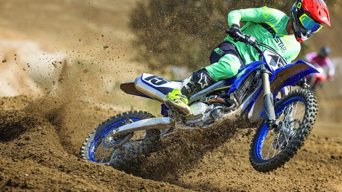 Yamaha YZ 450 F 2022 na trilha
