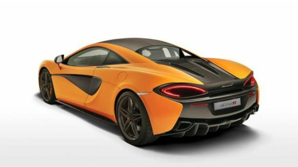 570S 2022 traseira