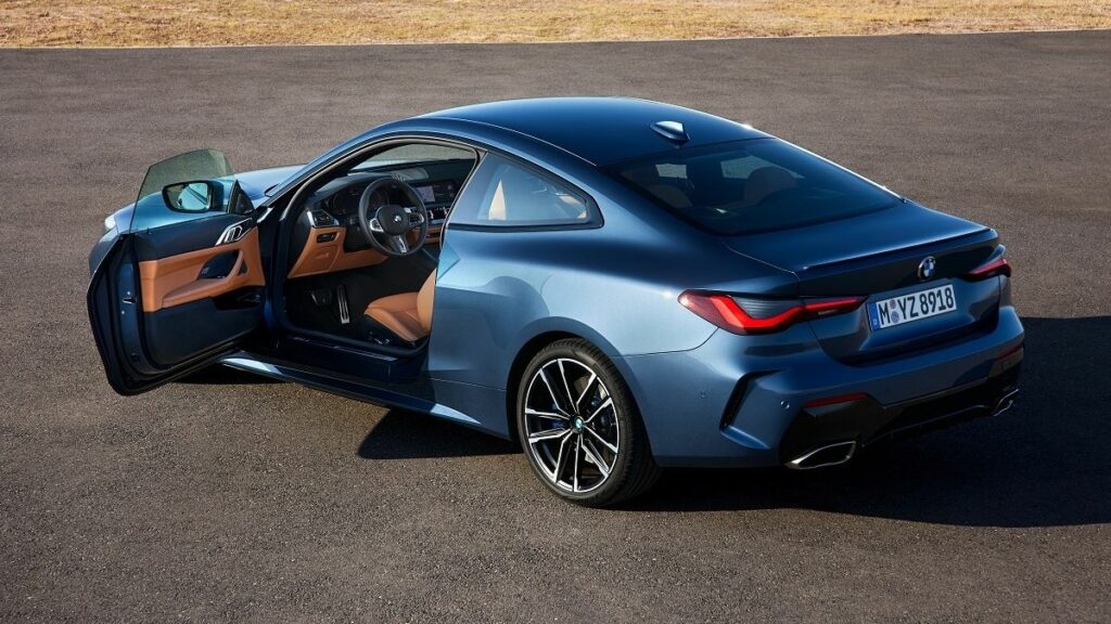 Traseira do BMW M440i Coupé 2022