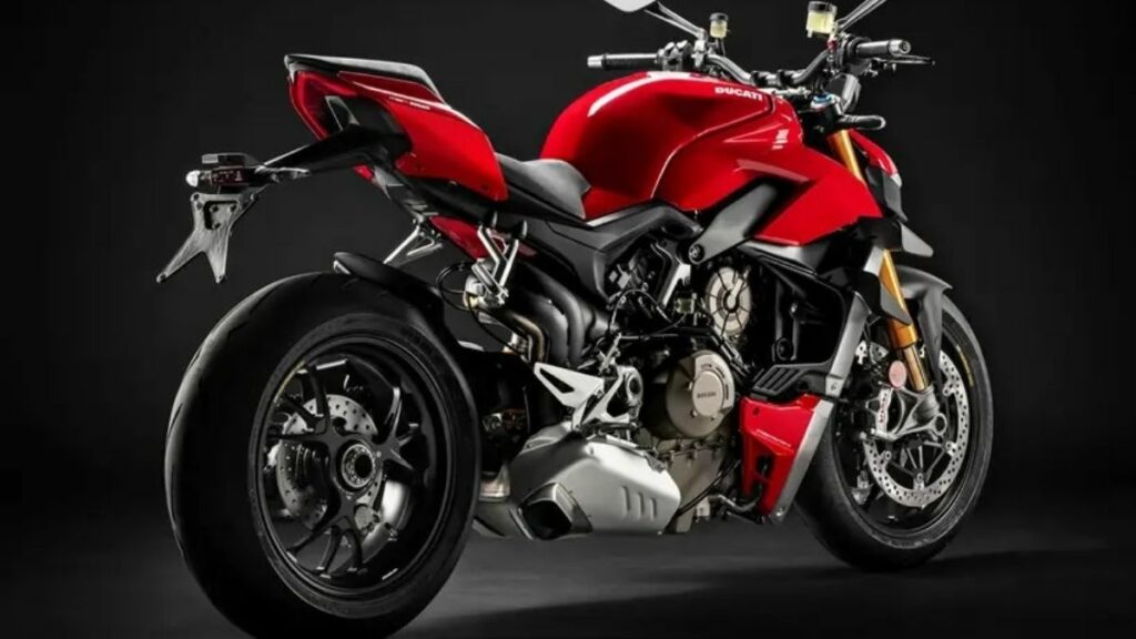 Traseira da Ducati Streetfighter V4 S vermelha