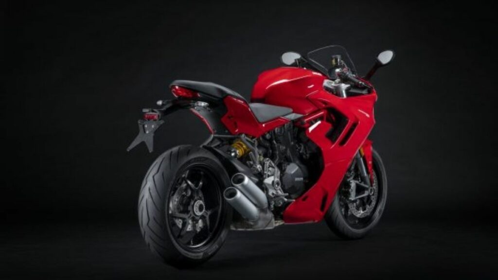 Traseira da Super Sport S 937cc 2022