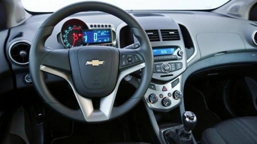 Chevrolet Sonic interior