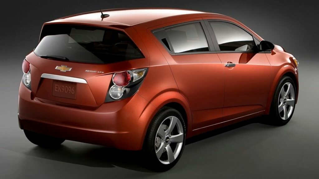 Chevrolet Sonic traseira