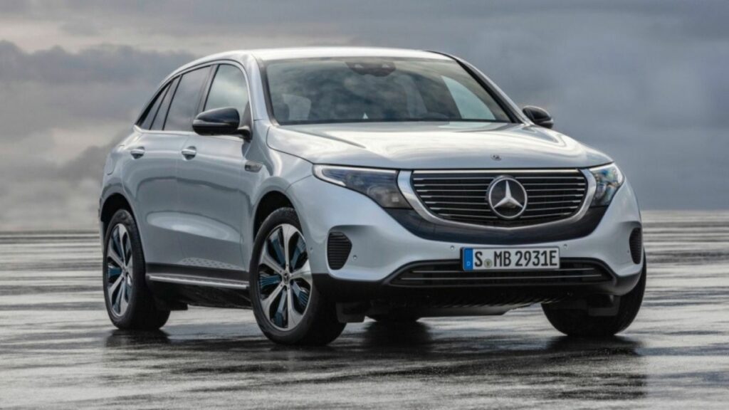 Mercedes-Benz EQC 2022 frente