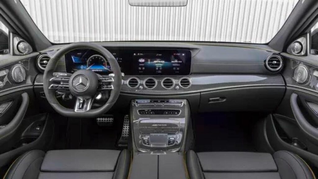 Mercedes-Benz Classe E 2022 interior