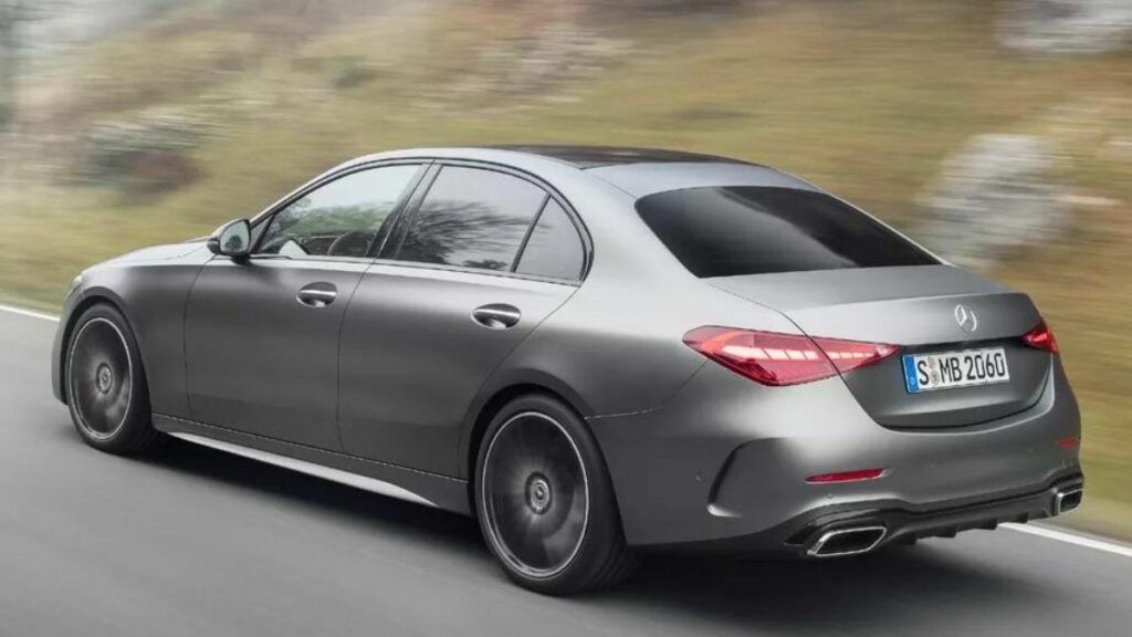 Mercedes-Benz Classe C 2022 Traseira