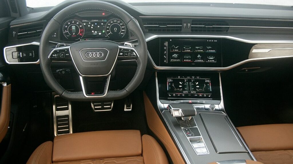 Audi RS6 2022 interior