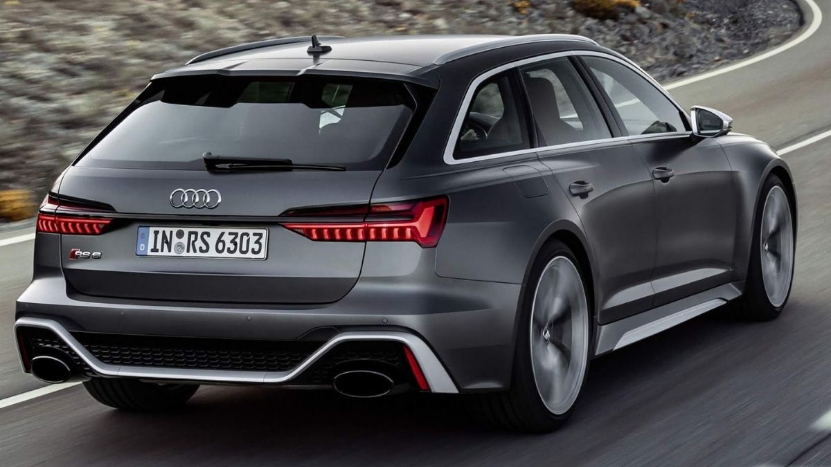 Audi RS6 2022 traseira