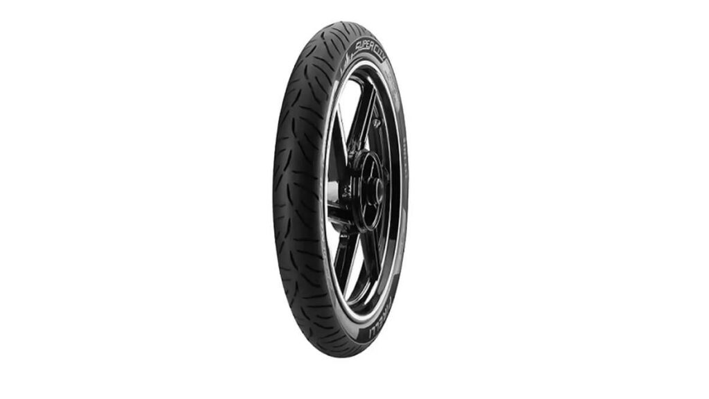 Pneus 80/100 R14 da marca Pirelli
