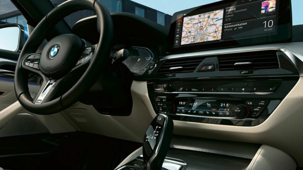 Foto do Interior da nova Série 5 2022