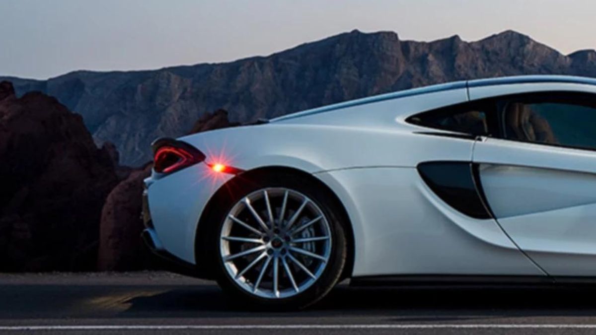 Difusos traseiro da 570GT 2022