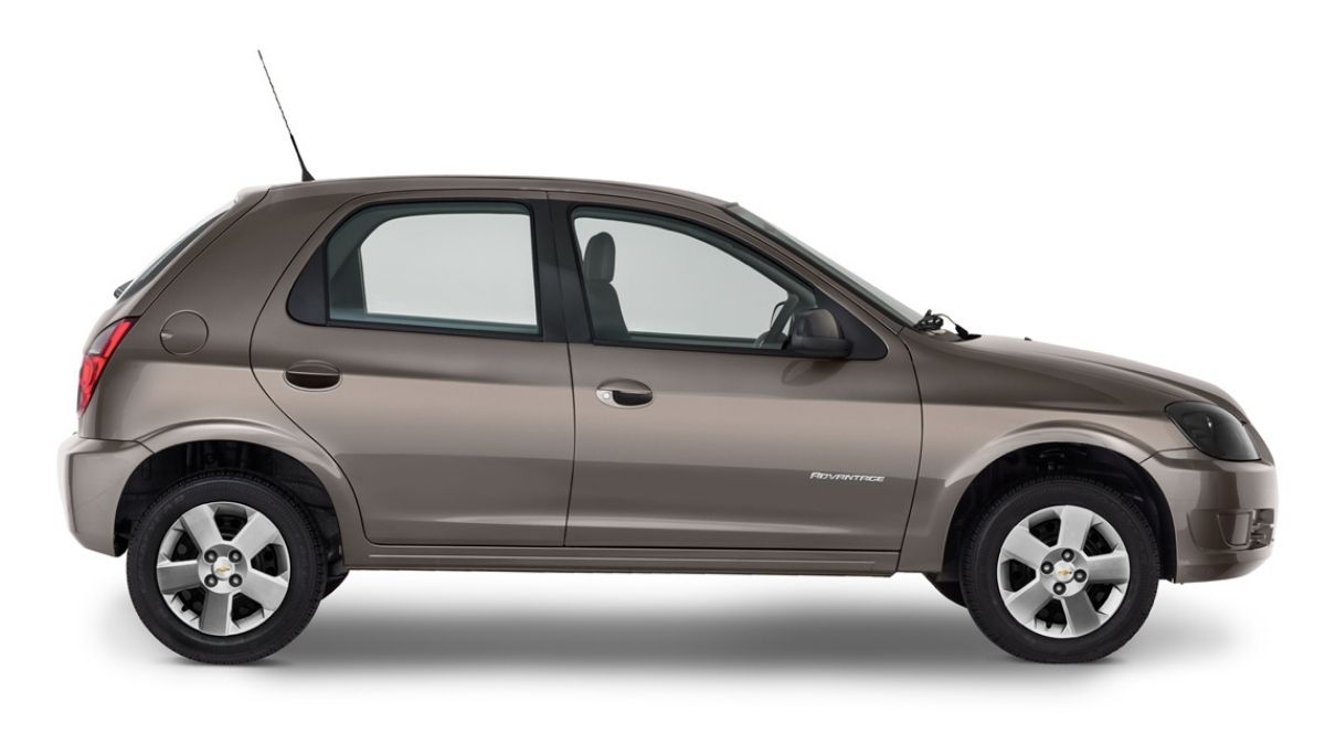 Lateral do Chevrolet Celta