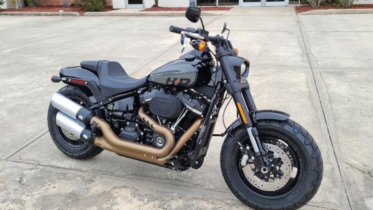 FAT BOB FXFBS 2022 toda preta
