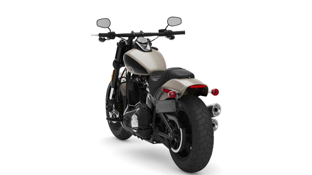 Traseira da FAT BOB FXFBS 2022