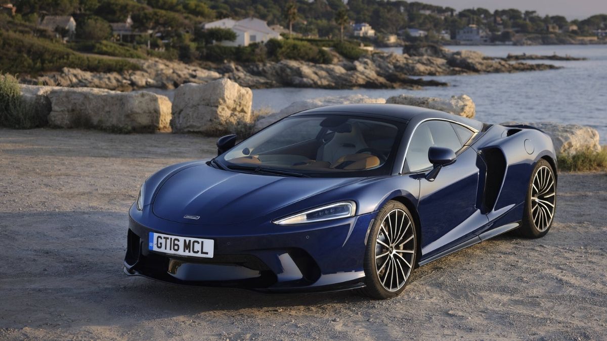 Frente da Mclaren GT 2022