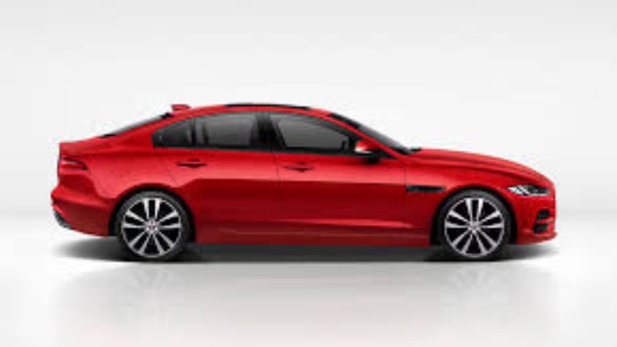 Lateral do XE 2022 vermelho