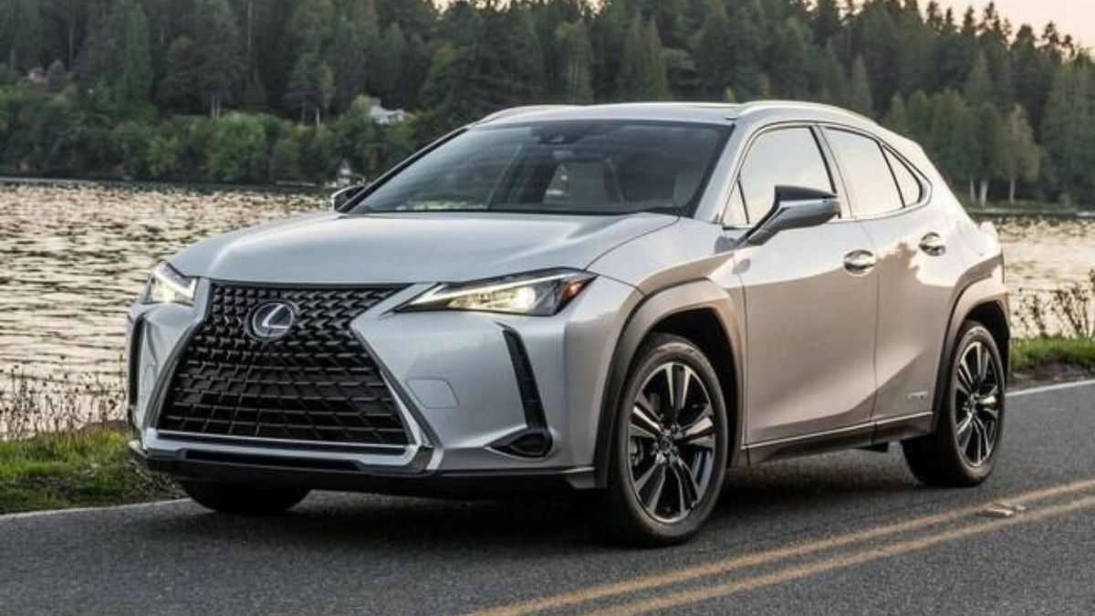 Exterior do UX-250h 2022 cinza