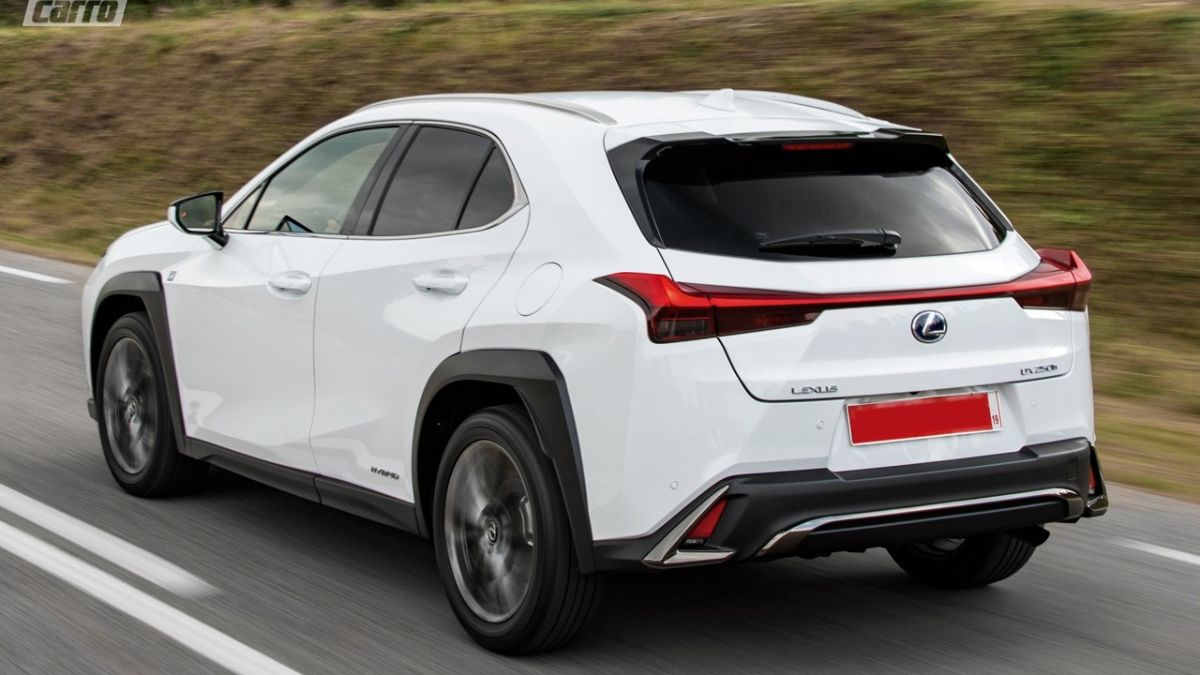 Traseira do UX-250h 2022 branco