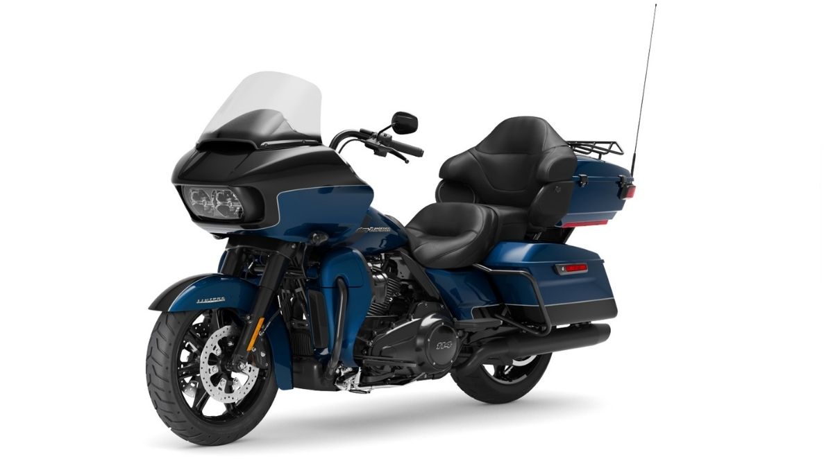 Lateral da Road Glide 2022 azul e preta