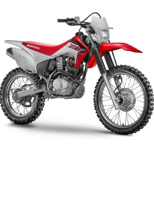 capa CRF 230 F 2022 vermelha e com detalhes brancosem um fundo branco