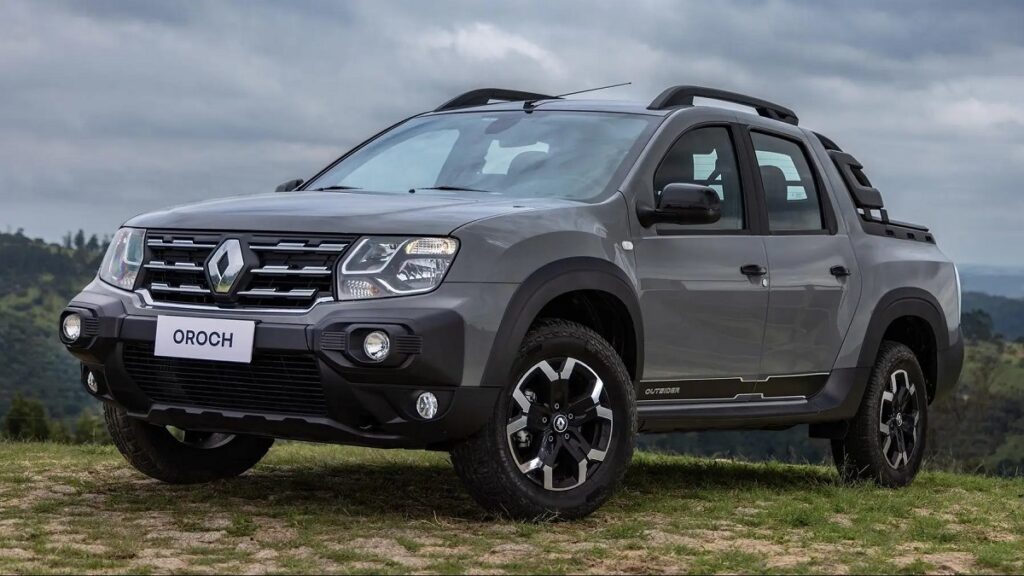 Renault Oroch 2023 cinza em um morro