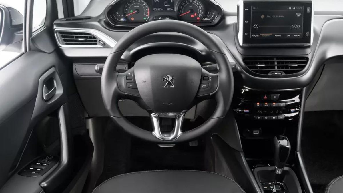 Interior do Peugeot 2008 2023