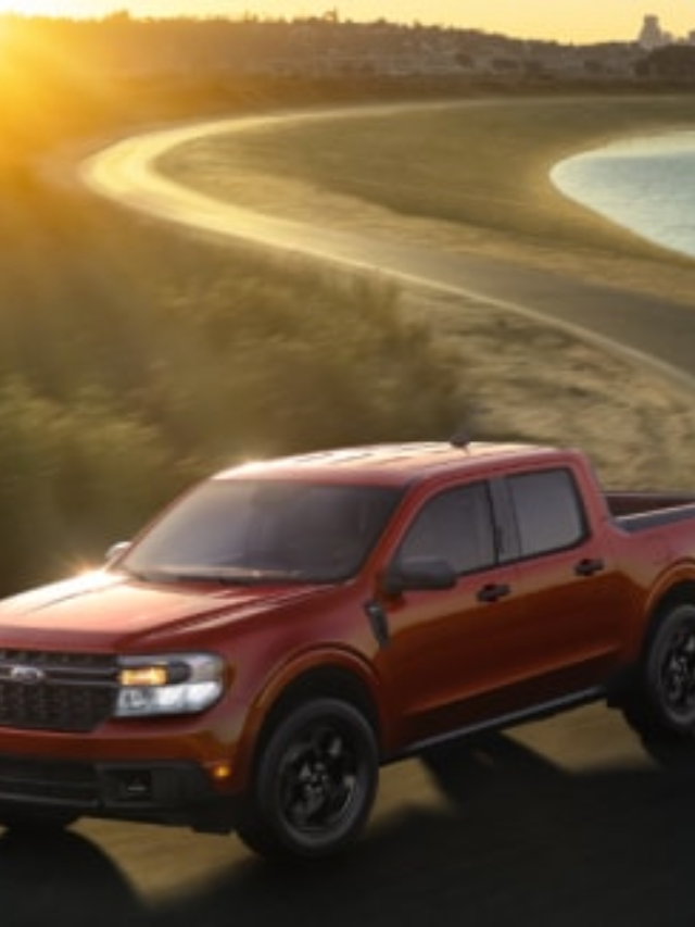 Foto de uma Maverick andando em uma estrada