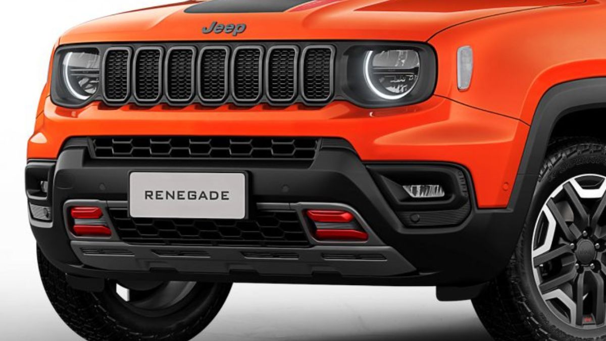 Frente do Renegade 2023, na cor laranja