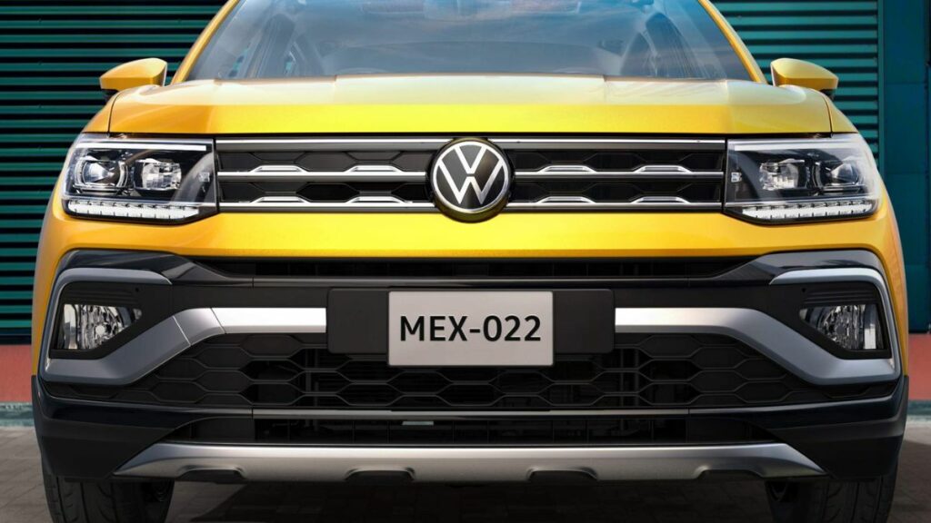 T-Cross 2023 amarelo grade frontal