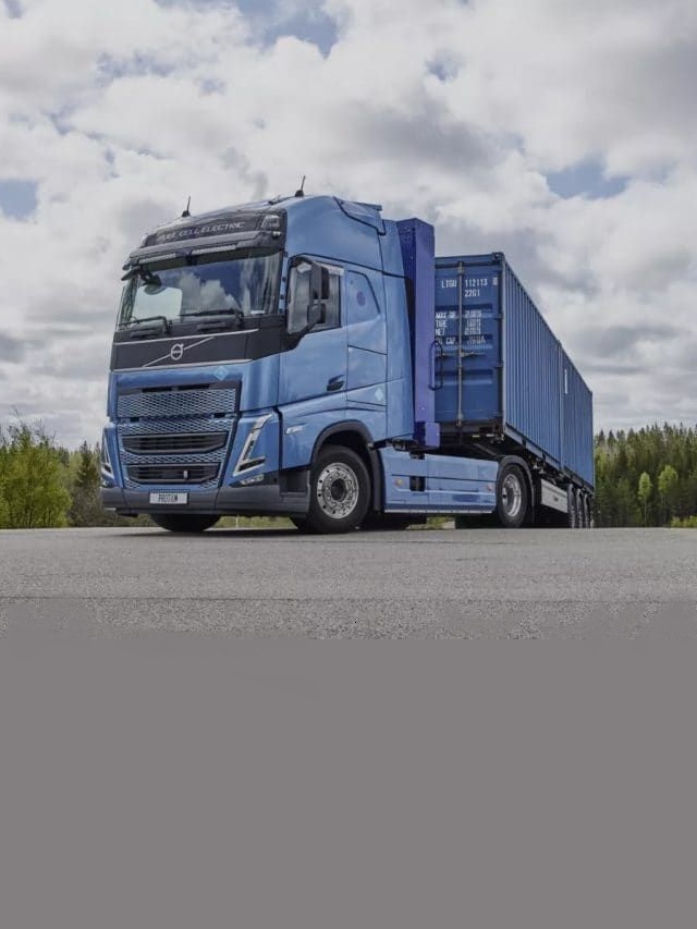 Foto de um Volvo elétrico em teste