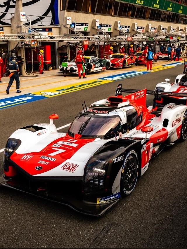 Imagem de um carro que disputa na corrida de LeMans