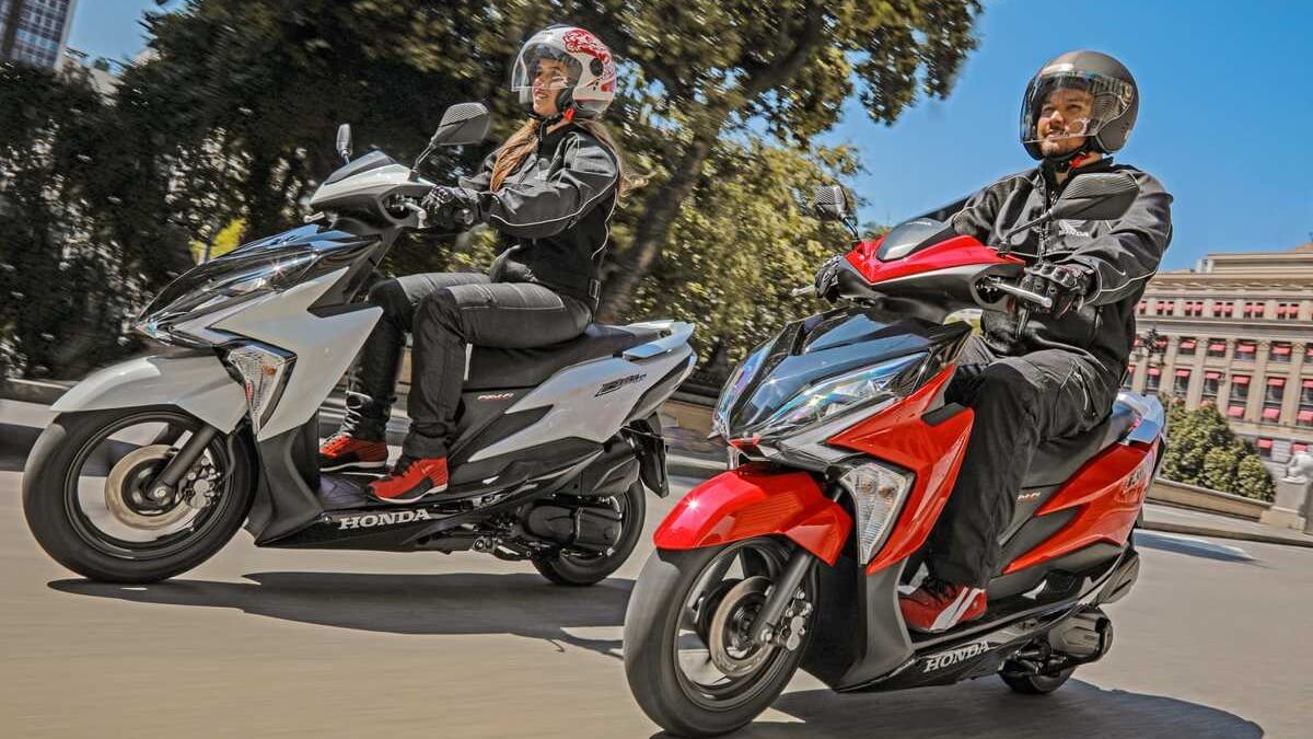 Honda Elite 125 2023 nas ruas