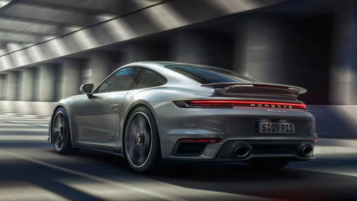 Porsche 911 Turbo quebra recordes em Interlagos