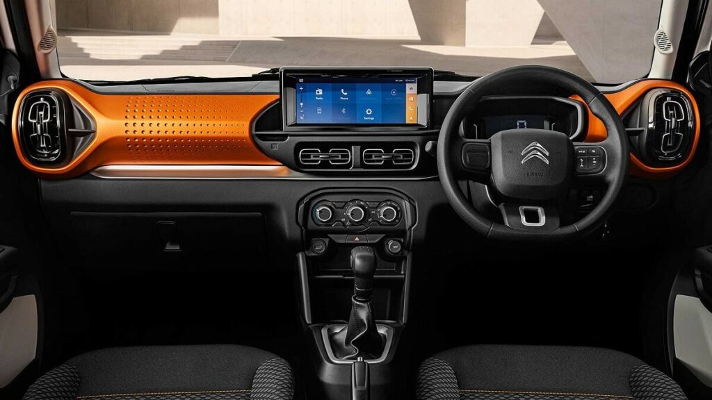 Interior do C3 2023 Painel na cor laranja
