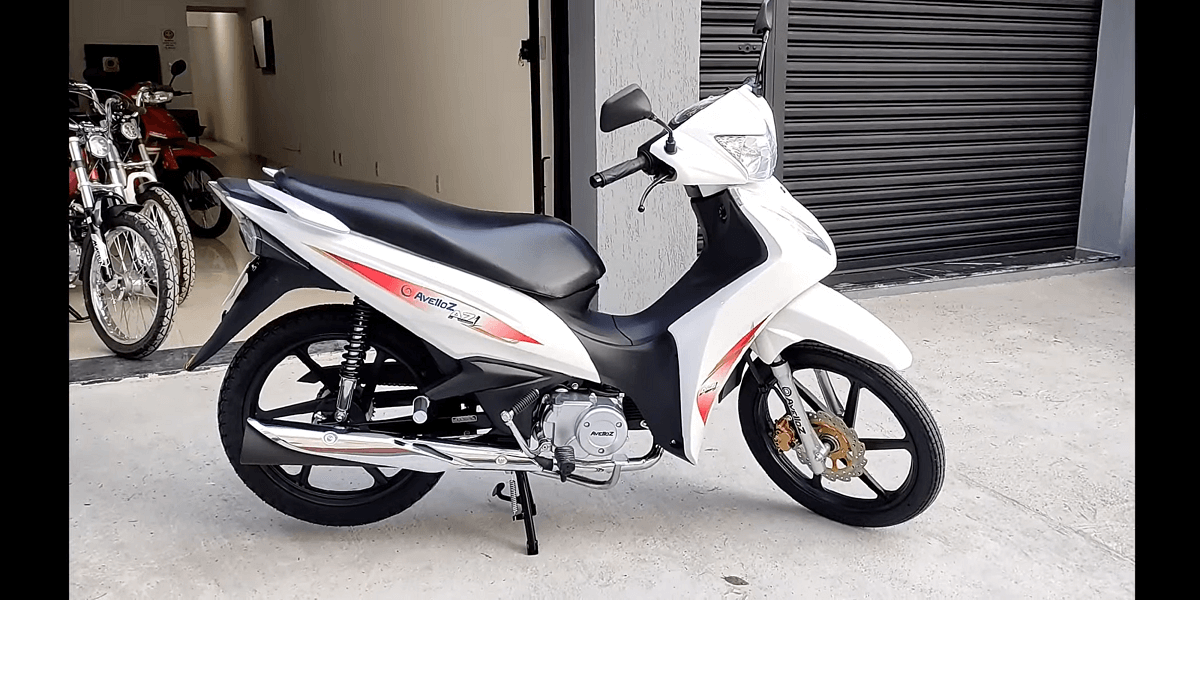 Foto mostrando o lado da moto Avelloz AZ1. Motos da Avelloz em 2023.