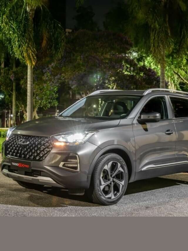 Foto frontal e um Tiggo 5X 2023