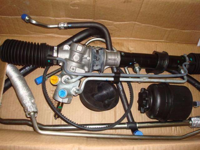 Foto de uma direção hidráulica desmontada