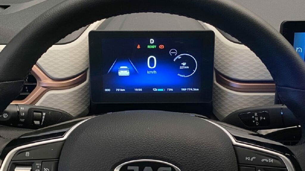 Volante do E-JS1 2023.