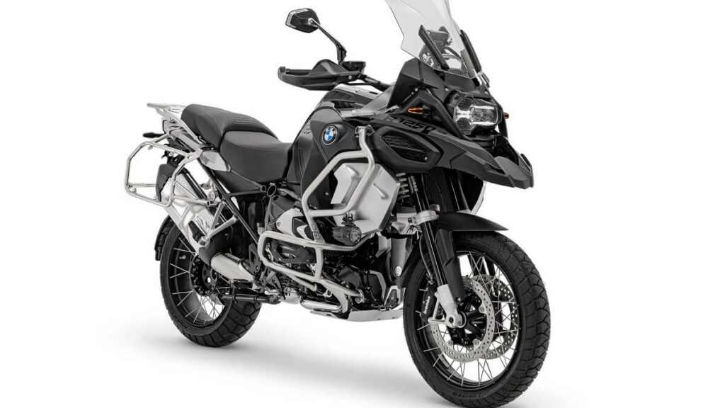 Foto frontal de uma R 1250 GS 2023 preta