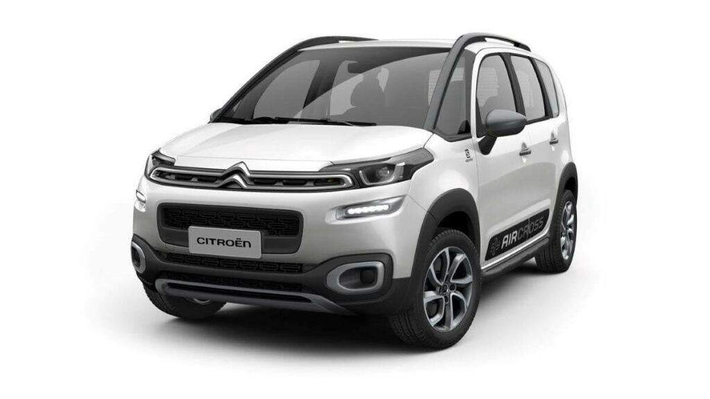 Foto frontal de um Citroën Aircross em 2023