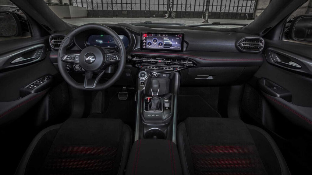 Foto do painel interior do Dodge Hornet 2023