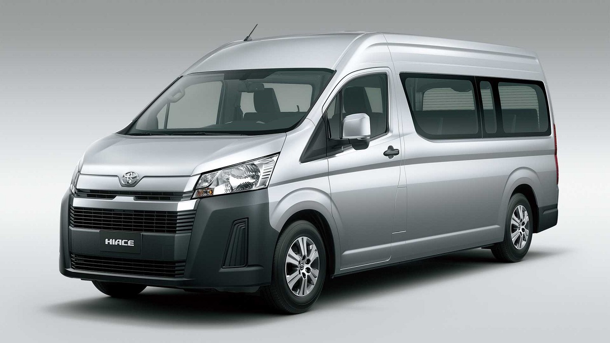 Foto de um Toyota Hiace prata