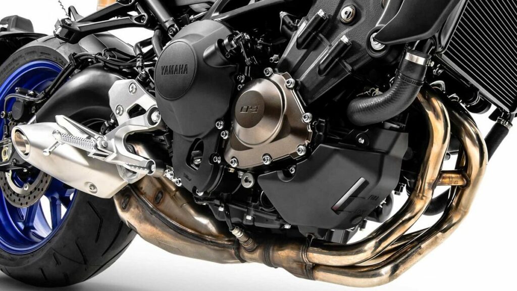 Foto do motor da Yamaha MT-09 2023