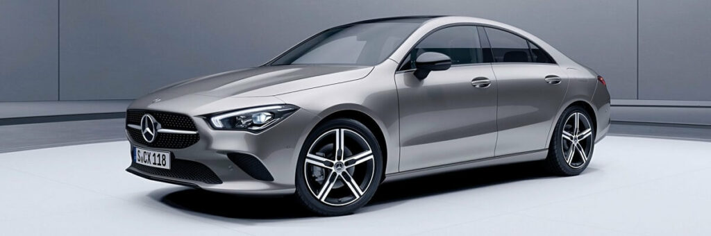 CLA Coupé 2023 prata.