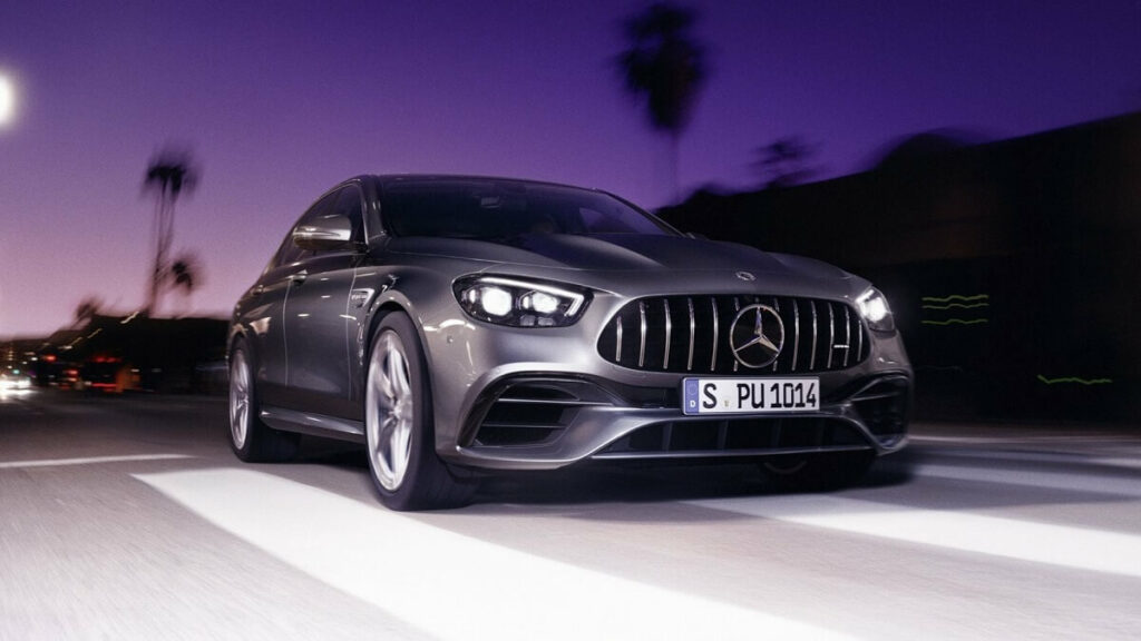 Classe E na versão AMG.